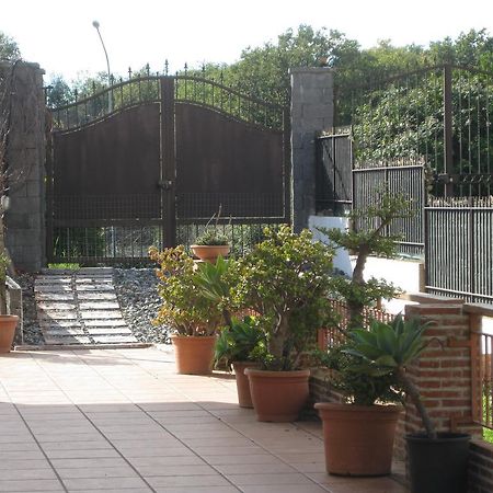 Villa Nina Трекастани Екстериор снимка