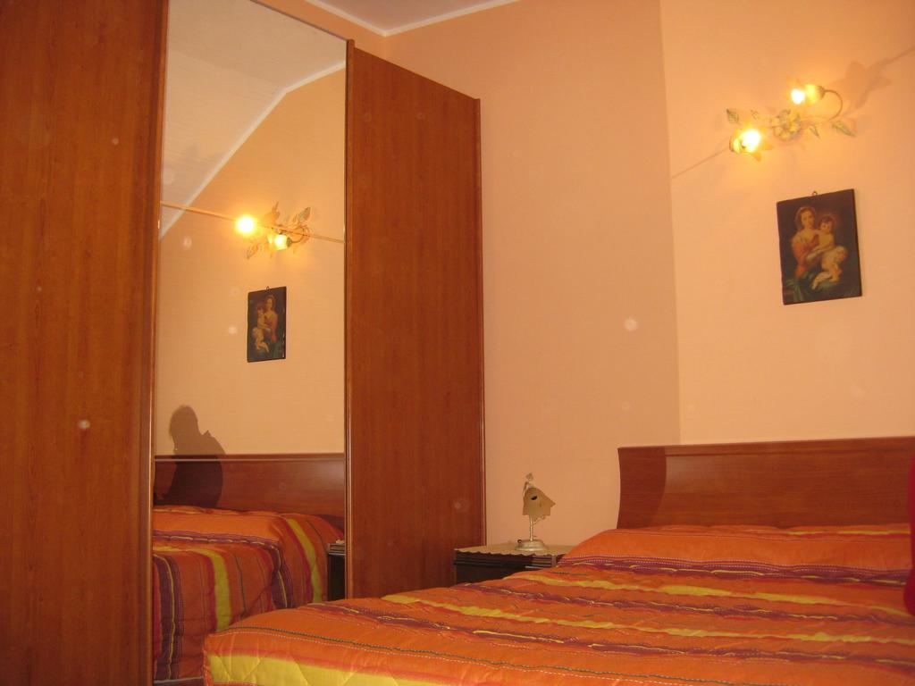 Villa Nina Трекастани Стая снимка